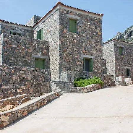 Tzouzos-kordopateika In Prosilio, Kardamyli