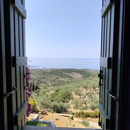 Tzouzos-kordopateika In Prosilio, Kardamyli Appartement