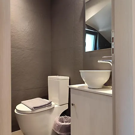 Tzouzos-kordopateika In Prosilio, Kardamyli Prosilio (Peloponnese)