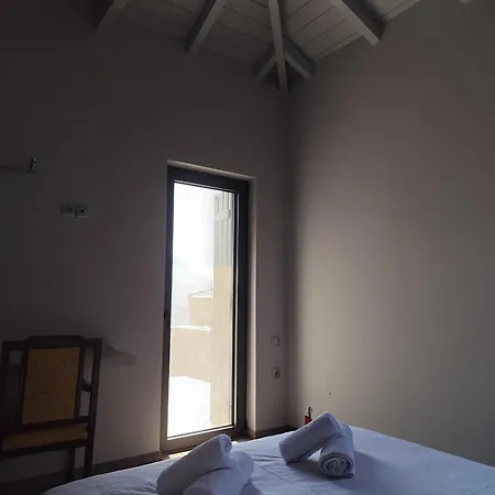 Tzouzos-kordopateika In Prosilio, Kardamyli * Prosilio (Peloponnese)