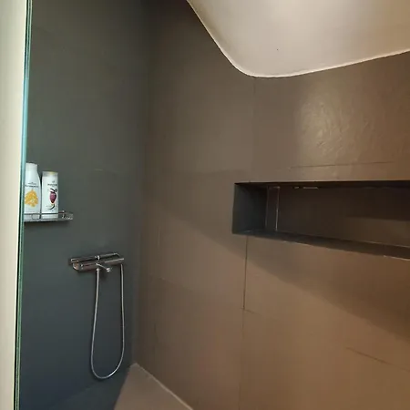 Tzouzos-kordopateika In Prosilio, Kardamyli