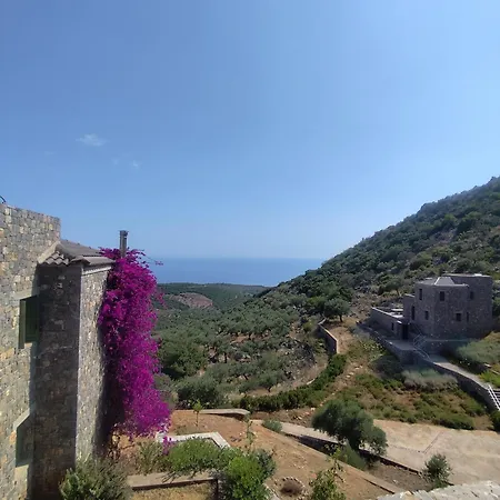شقة Tzouzos-kordopateika In Prosilio, Kardamyli