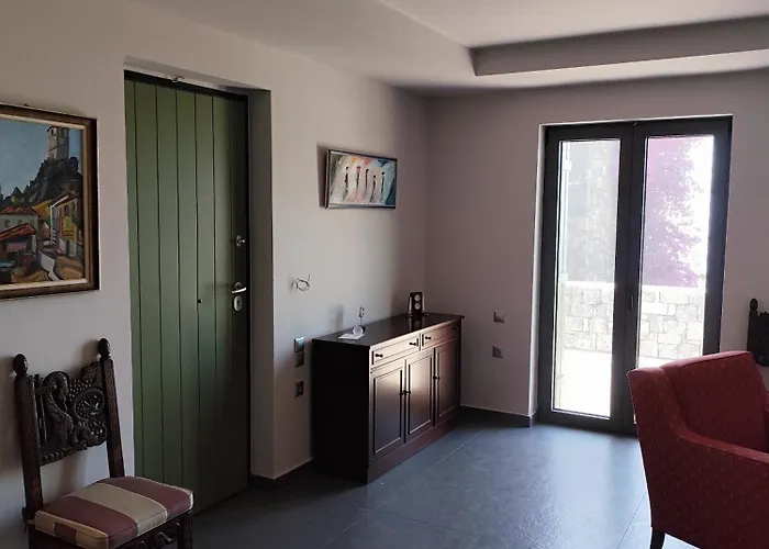 Tzouzos-kordopateika In Prosilio, Kardamyli Apartment *