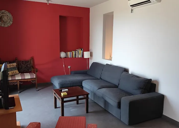 Tzouzos-kordopateika In Prosilio, Kardamyli Διαμέρισμα