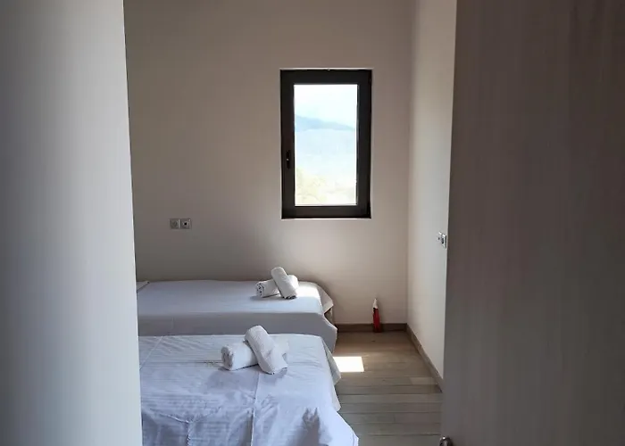 Tzouzos-kordopateika In Prosilio, Kardamyli Προσήλιο