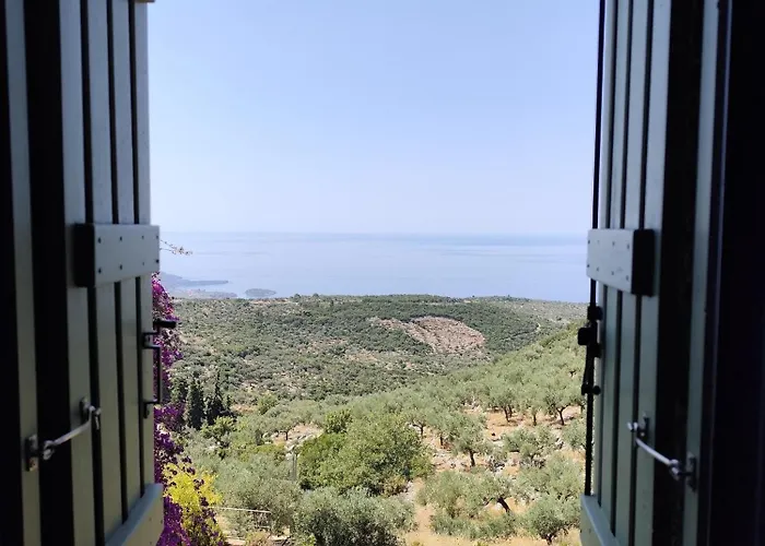 Tzouzos-kordopateika In Prosilio, Kardamyli Apartment