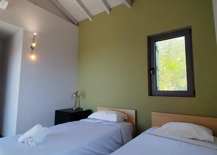 Tzouzos-kordopateika In Prosilio, Kardamyli *